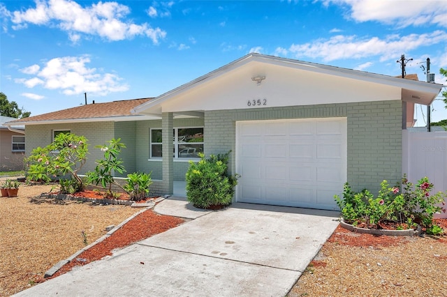 6352 Canton St S, Saint Petersburg, FL 33712 - photo 2