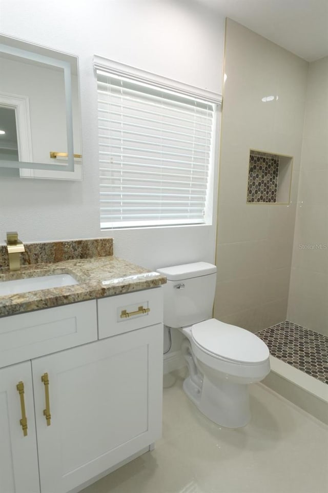 814 W 131st Ave, Tampa, FL 33612 - full bathroom with tiled shower and vanity