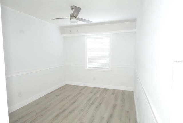 814 W 131st Ave, Tampa, FL 33612 - unfurnished room featuring light wood-style floors and ceiling fan