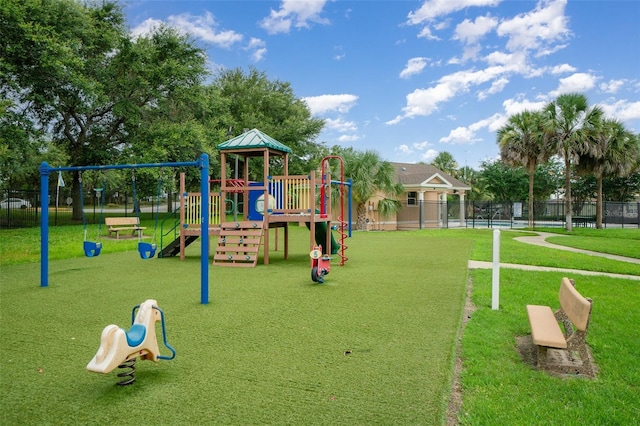 16828 N Gold Star Ct, Clermont, FL 34714 - view of community play area