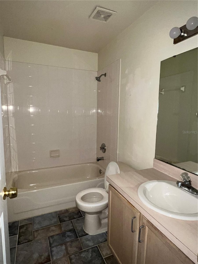 103 Thornbush Pkwy, Davenport, FL 33837 - full bathroom with vanity and washtub / shower combination