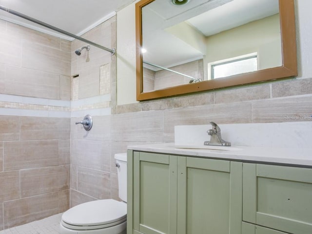 1610 Sanderling Ct, Brandon, FL 33511 - full bathroom with vanity, a tile shower, and tile walls