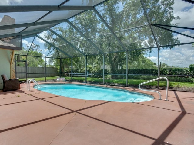 1610 Sanderling Ct, Brandon, FL 33511 - view of pool with a patio and glass enclosure