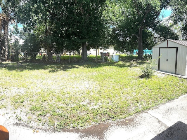2010 Warrington Way, Tampa, FL 33619 - photo 12