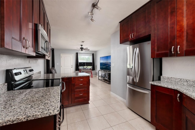 5519 Kelly Dr N, Saint Petersburg, FL 33703 - photo 11