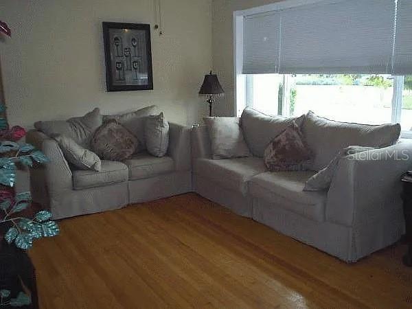 1317 Tyrone Blvd N, Saint Petersburg, FL 33710 - photo 5