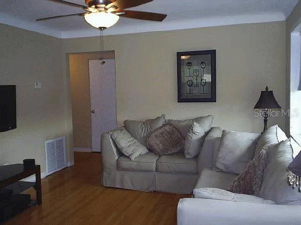 1317 Tyrone Blvd N, Saint Petersburg, FL 33710 - photo 6