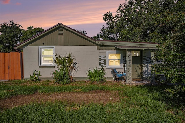 5651 6th St, Zephyrhills, FL 33542 - view of front of property featuring concrete block siding