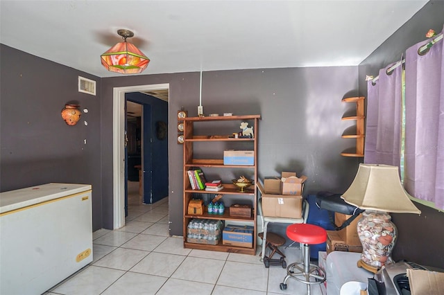 5651 6th St, Zephyrhills, FL 33542 - rec room with tile patterned flooring