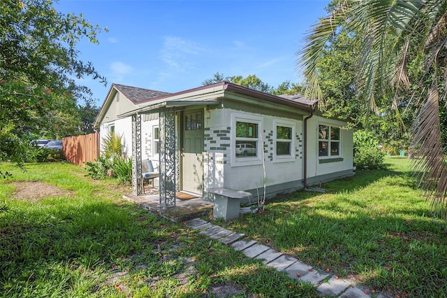 5651 6th St, Zephyrhills, FL 33542 - view of front of home