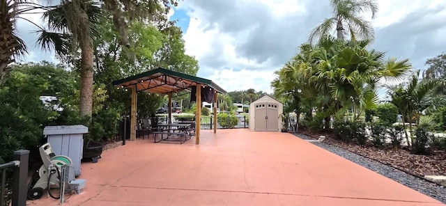 568 Waterway Dr, River Ranch, FL 33867 - photo 4