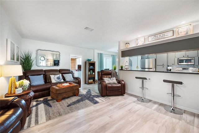 1711 N Highland Ave, Clearwater, FL 33755 - view of living area