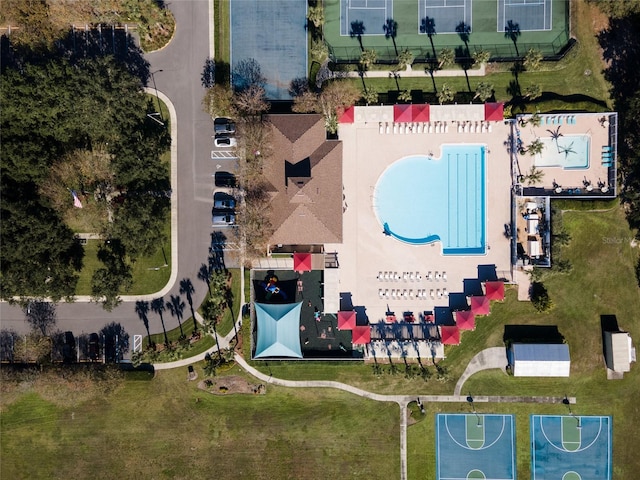 3246 Brenford Pl, Land O Lakes, FL 34638 - bird's eye view of a pool