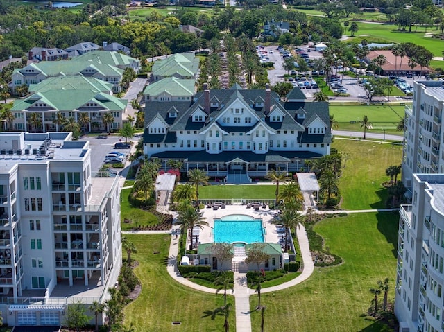 125 Belleview Blvd Unit 503, Belleair, FL 33756 - aerial view of a pool area