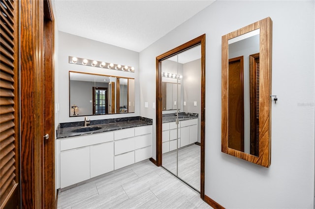 11203 Egret Nest Ct, Riverview, FL 33569 - full bathroom featuring vanity