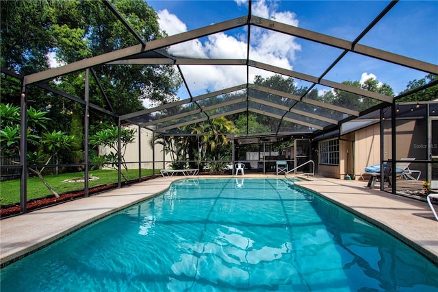 4205 Helene Pl, Valrico, FL 33594 - swimming pool featuring a patio area and a lanai