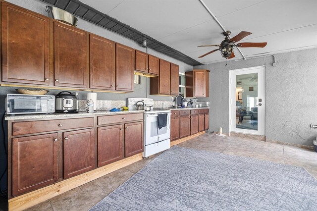 5895 16th St N, Saint Petersburg, FL 33703 - photo 30