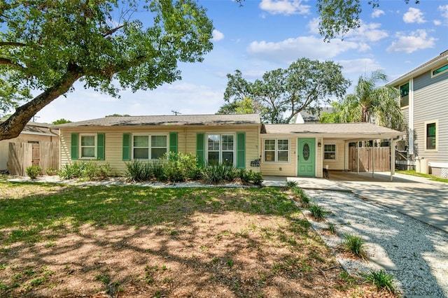 4417 W El Prado Blvd, Tampa, FL 33629 - single story home featuring driveway and a carport