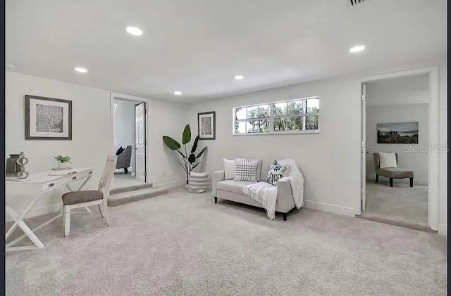 19003 Cedar Ln, Lutz, FL 33548 - living area with carpet and recessed lighting