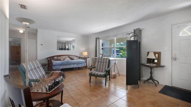 2807 Miriam St S, Gulfport, FL 33711 - living area featuring light tile patterned flooring