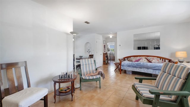 2807 Miriam St S, Gulfport, FL 33711 - living area featuring light tile patterned floors
