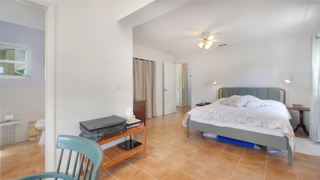 2807 Miriam St S, Gulfport, FL 33711 - bedroom with ceiling fan