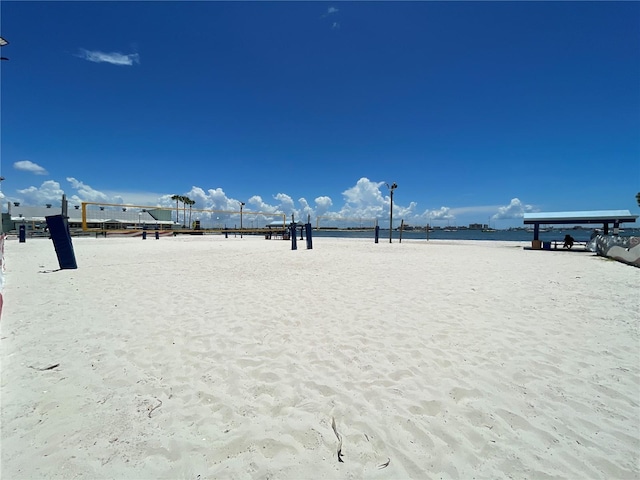 2807 Miriam St S, Gulfport, FL 33711 - surrounding community featuring volleyball court and a water view