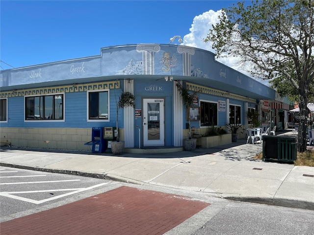 2807 Miriam St S, Gulfport, FL 33711 - view of property