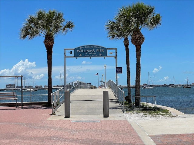 2807 Miriam St S, Gulfport, FL 33711 - view of home's community featuring a water view