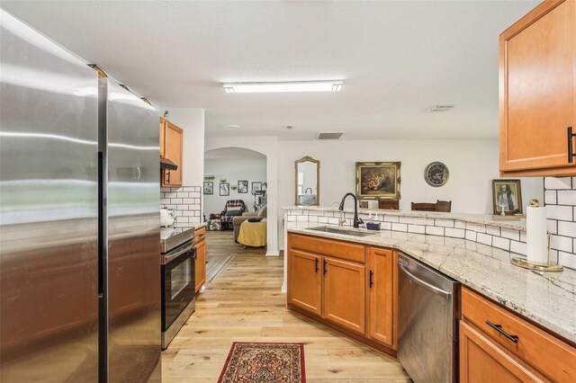 636 Chatham Walk Dr, Ruskin, FL 33570 - photo 10