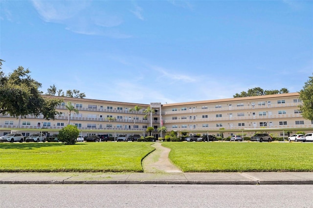 5725 80th St N Unit 301, Saint Petersburg, FL 33709 - photo 1