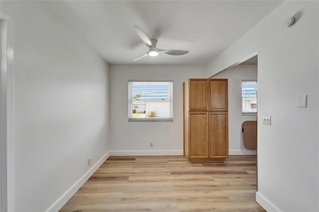 302 Andover Pl Unit G156, Sun City Center, FL 33573 - unfurnished bedroom featuring light wood-type flooring and ceiling fan