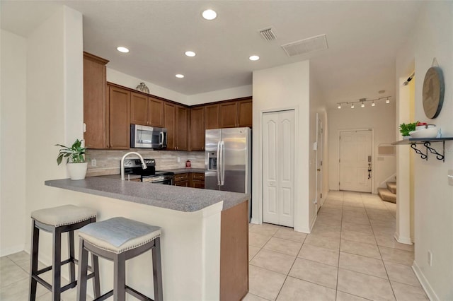 9240 Stone River Pl, Riverview, FL 33578 - photo 4