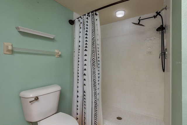 9660 Tara Cay Ct Unit 38, Seminole, FL 33776 - full bathroom with a shower stall
