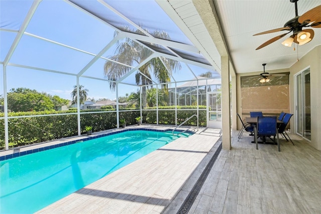 19113 Golden Cacoon Pl, Lutz, FL 33558 - swimming pool with a ceiling fan, a patio area, and a lanai