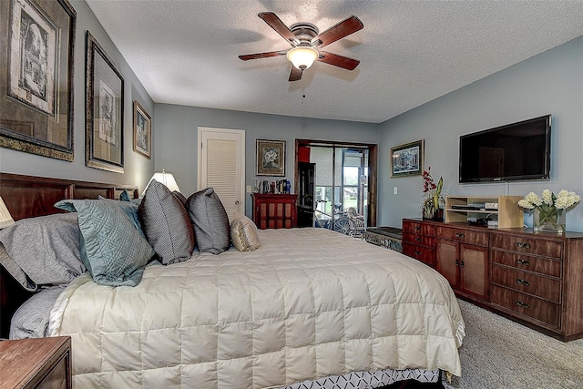 140 Dale Pl, Oldsmar, FL 34677 - bedroom featuring carpet flooring, access to outside, a textured ceiling, a ceiling fan, and a closet