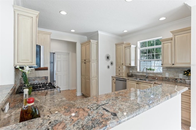 321 Barbara Cir, Belleair, FL 33756 - photo 16