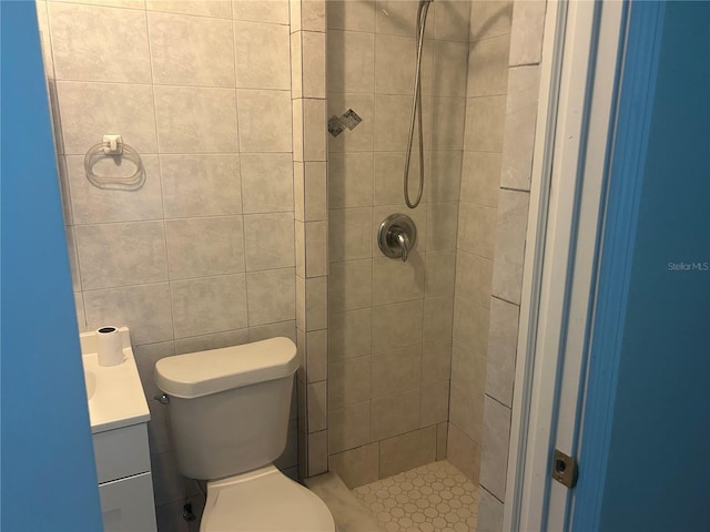 5106 Gateway Dr, Tampa, FL 33615 - bathroom with a shower stall and vanity