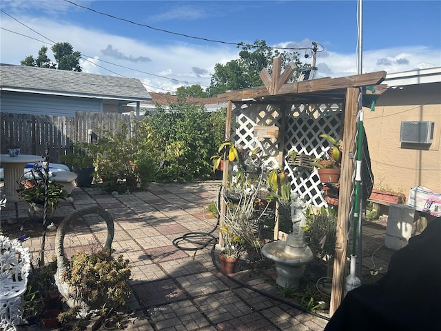 5106 Gateway Dr, Tampa, FL 33615 - view of patio / terrace
