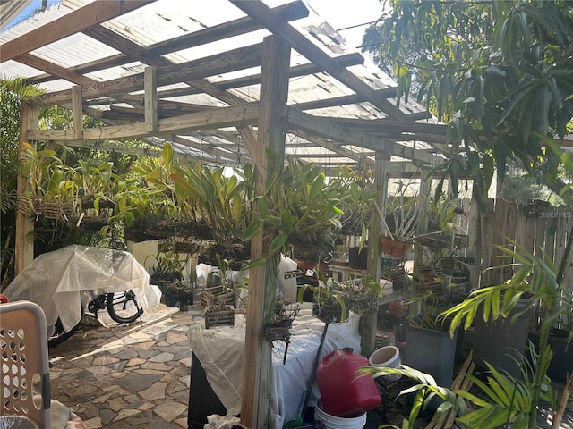 5106 Gateway Dr, Tampa, FL 33615 - view of patio / terrace