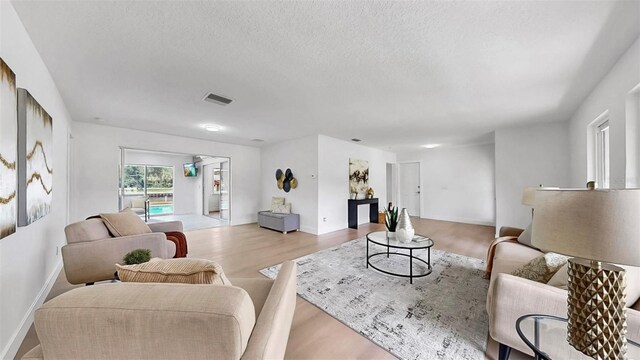 2401 Roberta Ln, Clearwater, FL 33764 - photo 8