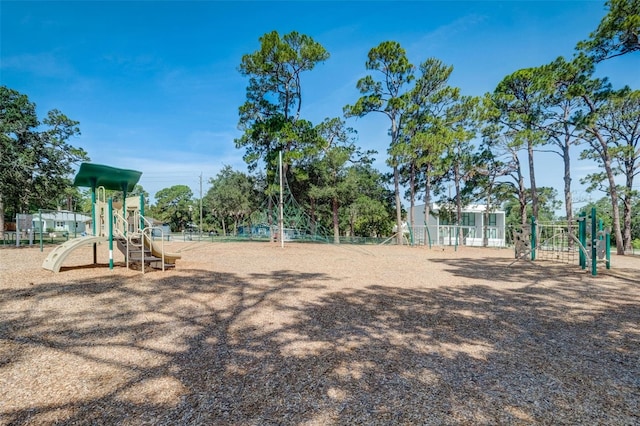 2050-2026 10th, Sarasota, FL 34237