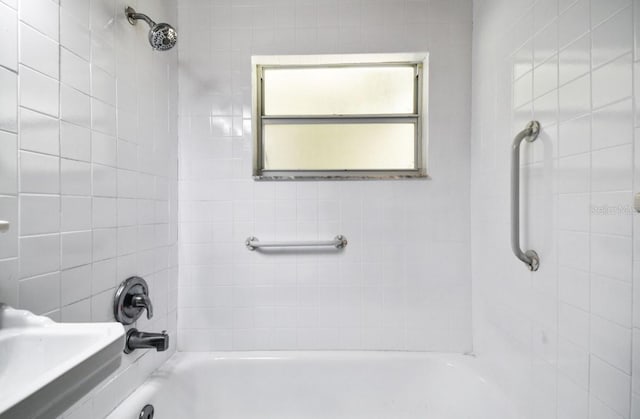 10215 N 23rd St, Tampa, FL 33612 - bathroom with shower / bathtub combination