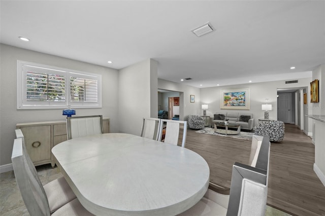 8718 Tahiti Ln, Tampa, FL 33615 - photo 8