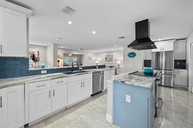 8718 Tahiti Ln, Tampa, FL 33615 - photo 11