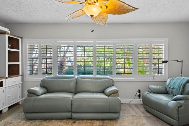 8718 Tahiti Ln, Tampa, FL 33615 - photo 14