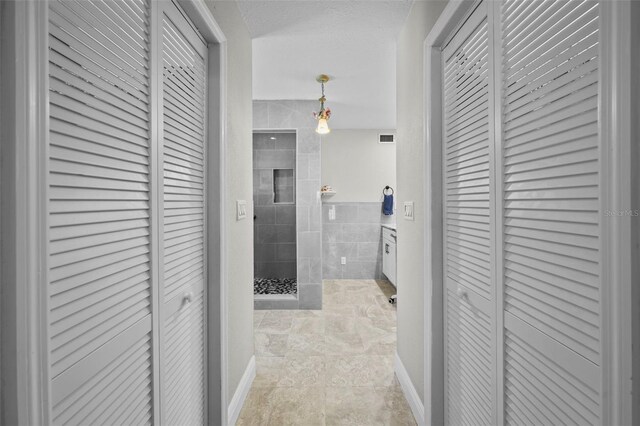 8718 Tahiti Ln, Tampa, FL 33615 - photo 21