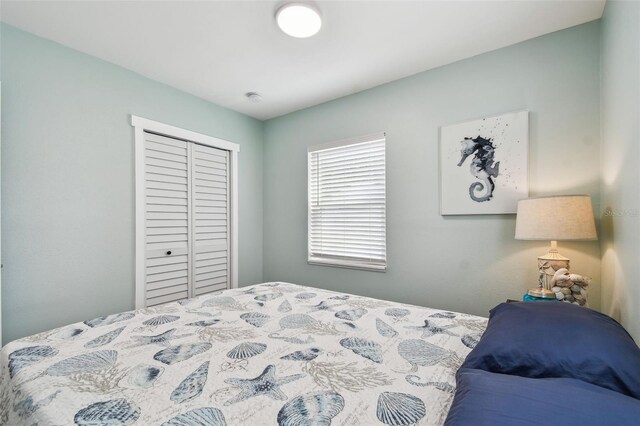 1529 Essex Dr N, Saint Petersburg, FL 33710 - photo 22
