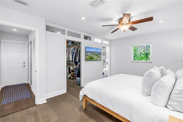 4096 38th St S, Saint Petersburg, FL 33711 - bedroom with recessed lighting, wood finished floors, a spacious closet, a closet, and ceiling fan