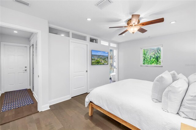 4096 38th St S, Saint Petersburg, FL 33711 - bedroom featuring recessed lighting, wood finished floors, and a ceiling fan